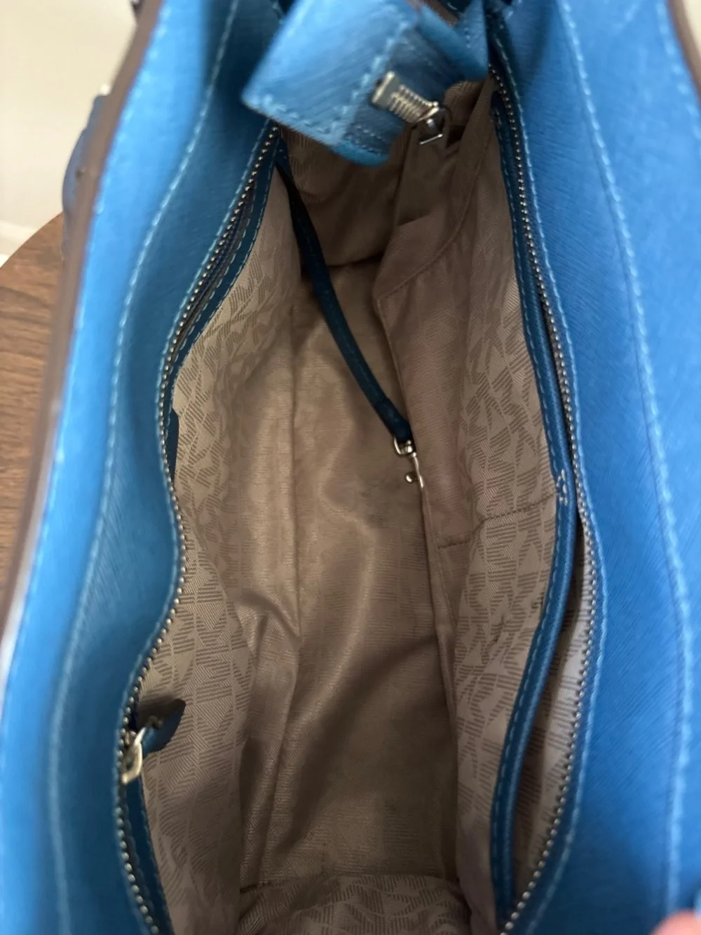 Michael Kors Corner Frame Dillon Shoulder Bag Sky Steel Blue